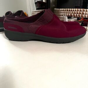 Merrell Women Encore Kassie Mule Clog Burgundy Red Quilted Fabric Slip On Size 7